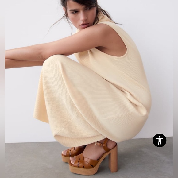 ZARA Heel Sandals - Picture 3 of 10